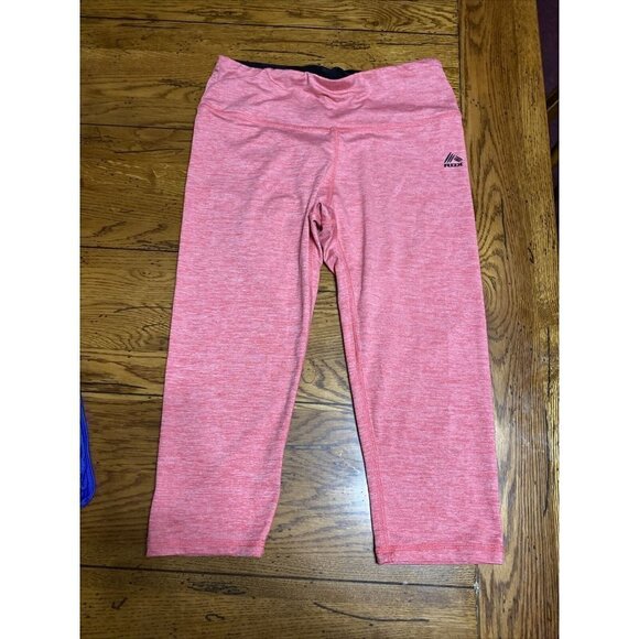 LOT Of 2 Women's Activewear Workout Cropped Leggings Reebok, CS, Size Medium - Picture 2 of 7